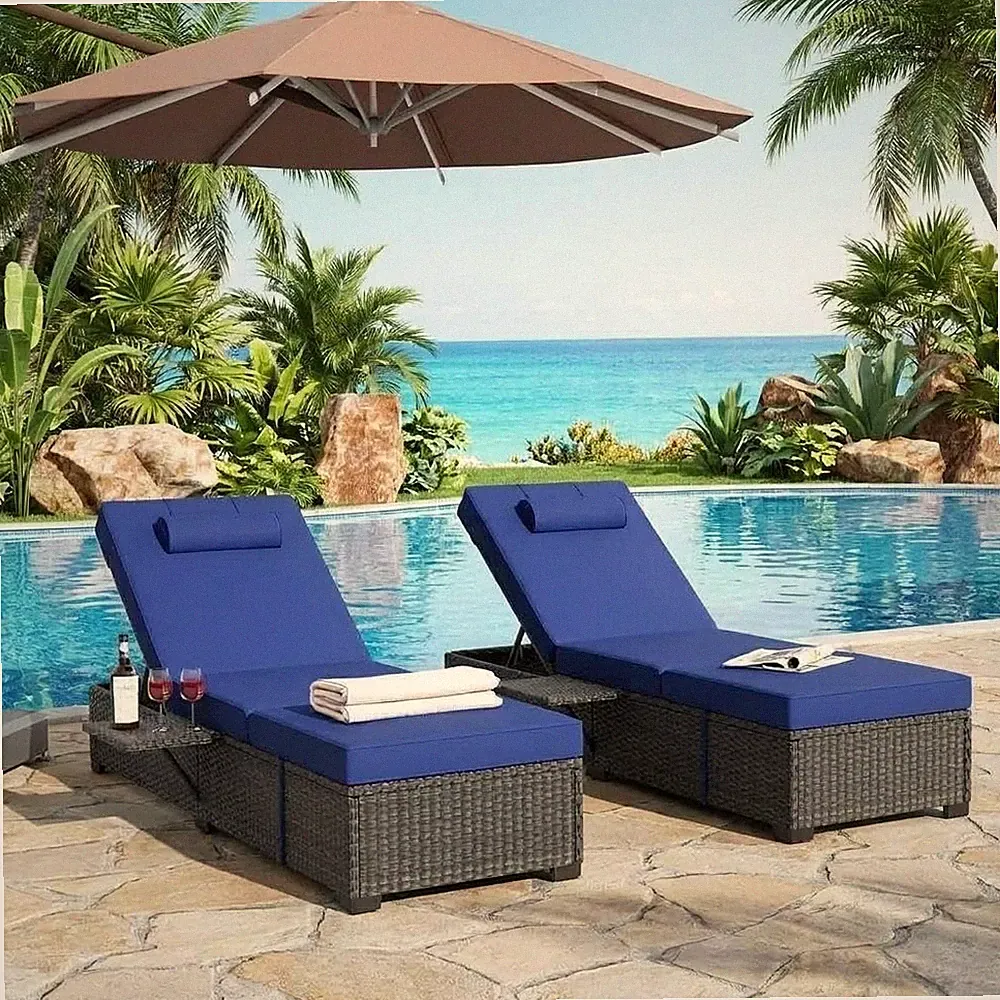 16 in Chaise